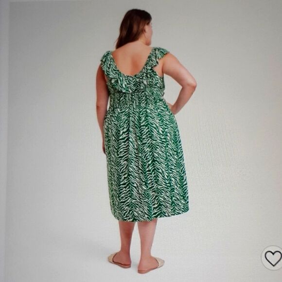New Ava & Viv Ruffle Sleeveless A Line Dress With Side Pockets Green Size 3X NWT - Picture 2 of 4